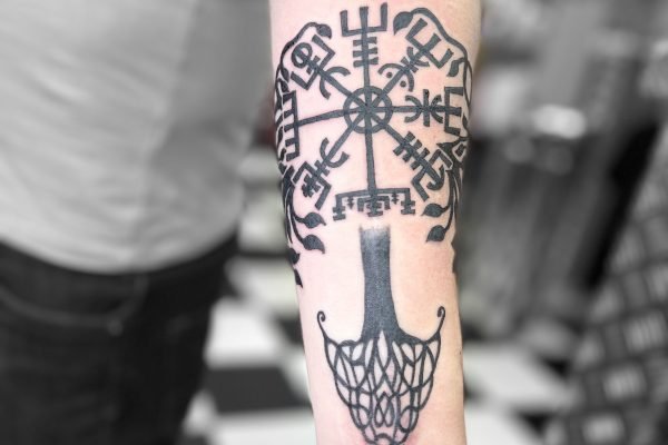 Tattoo, tat, ink, body art, Colchester, essex, best rated tattoo, top artist, best artist, tattoo Colchester, Colchester tattoo, essex tattoo, tattoo essex, recommended tattoo studio, tattoo studio, cheap tattoo, good tattoo, tattoo art, ink, inked, reds tattoo, reds tattoo parlour, reds, reds tattoo studio, high street studio, sonya trusty, female tattoo artist, female artist, tattooartist, tattooed, blackandgreytattoo, tattooart, tattoo life, tattooer, tattoo love, blackandwhite, awesometattoos, linework tattoo, outline tattoo, script, script tattoo, writing tattoo, words, compass, compasstattoo,